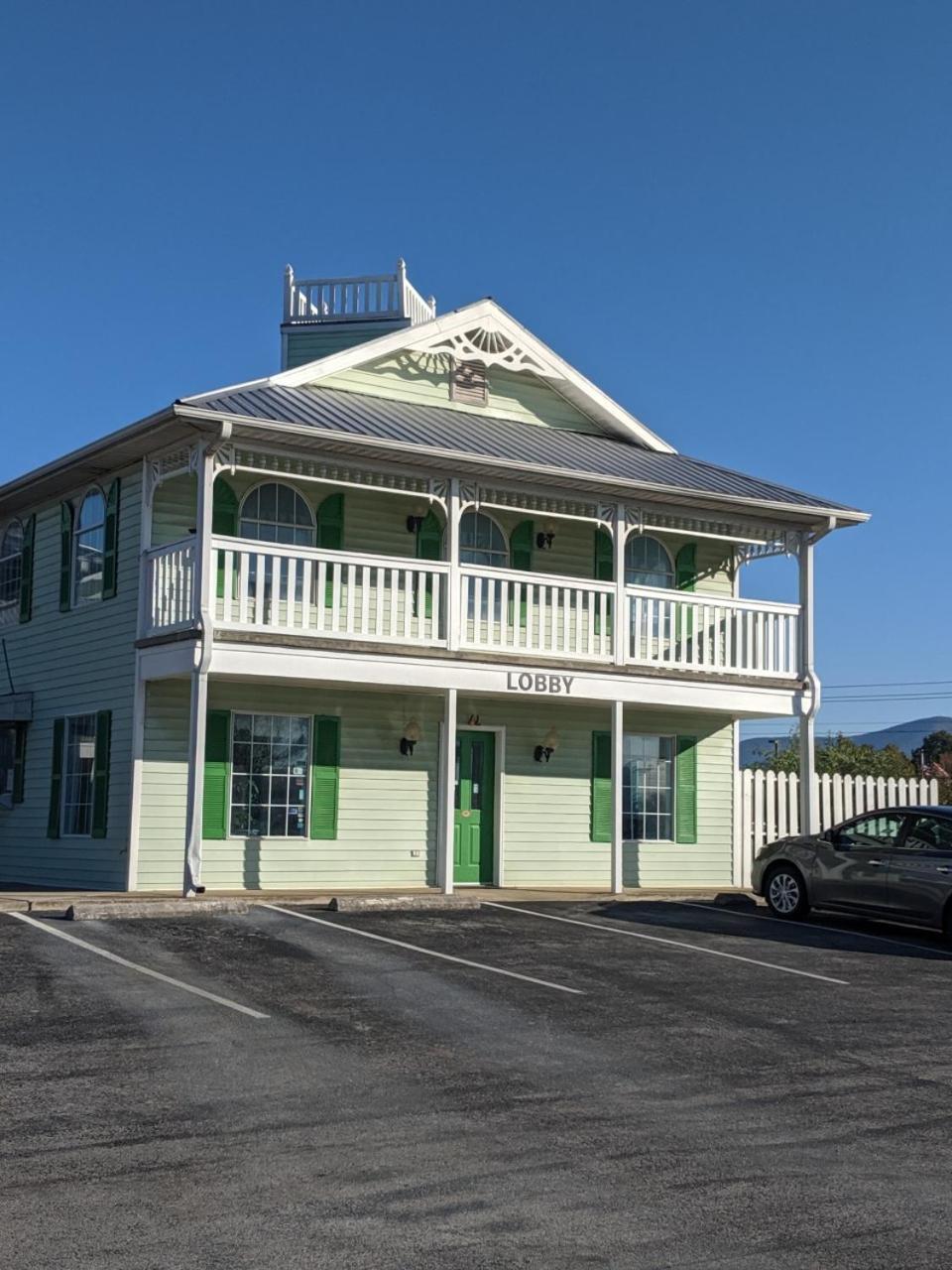 Key West Inn - Chatsworth Buitenkant foto